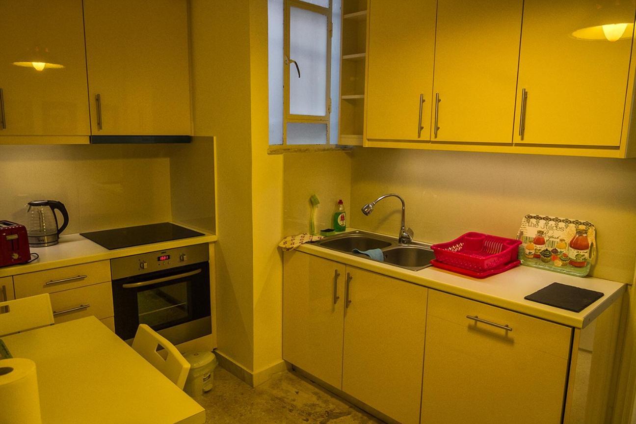 Apartment In The Heart Of The City アテネ エクステリア 写真