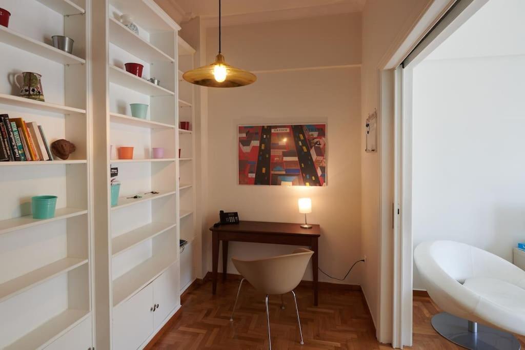 Apartment In The Heart Of The City アテネ エクステリア 写真